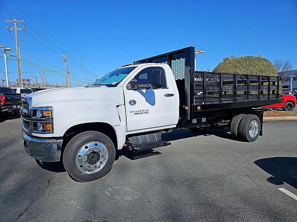 2023 Chevrolet Silverado 4500 Medium Duty Chassis Cab Work Truck's photo