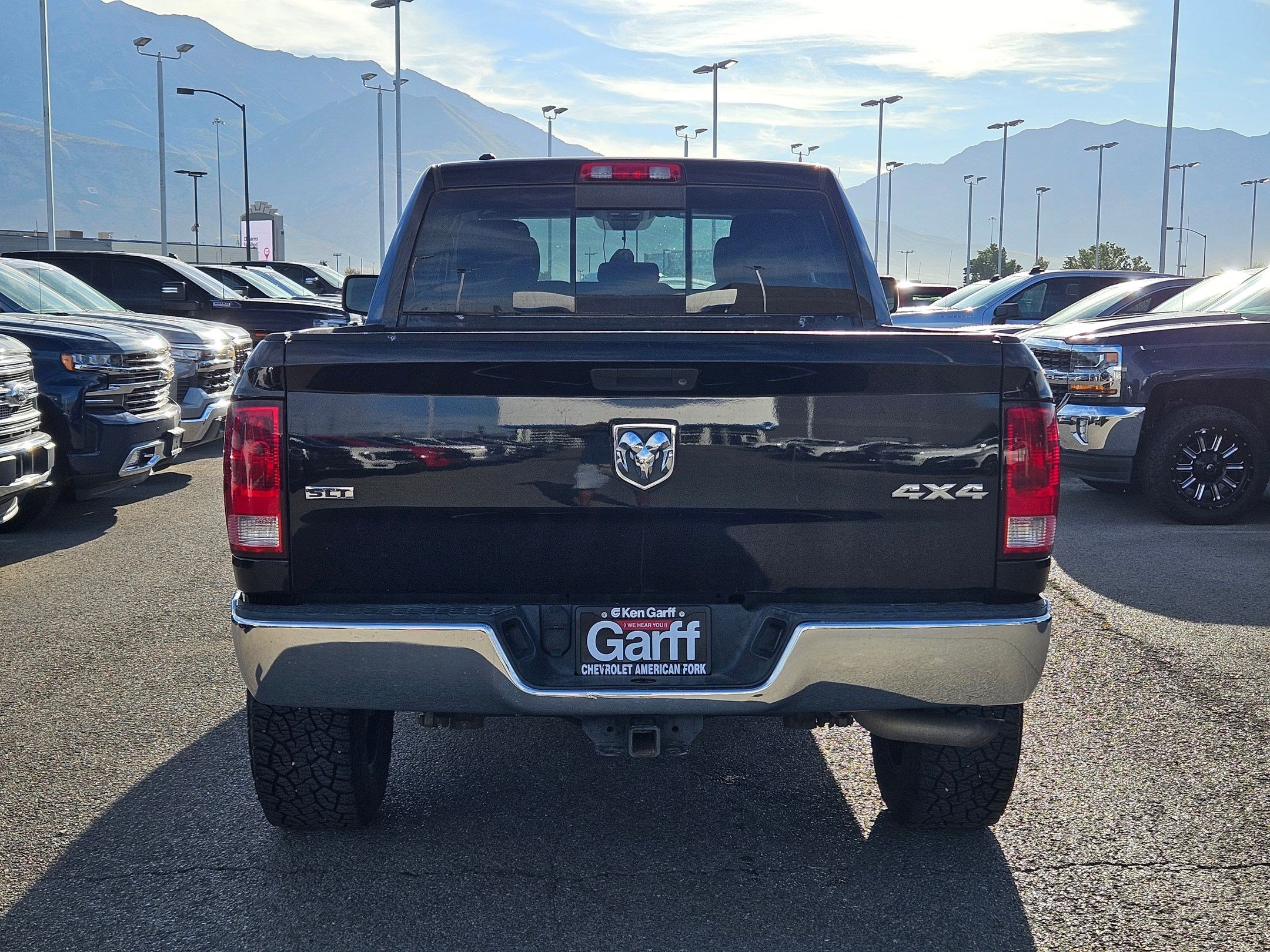 2013 Ram 1500 SLT photo 4