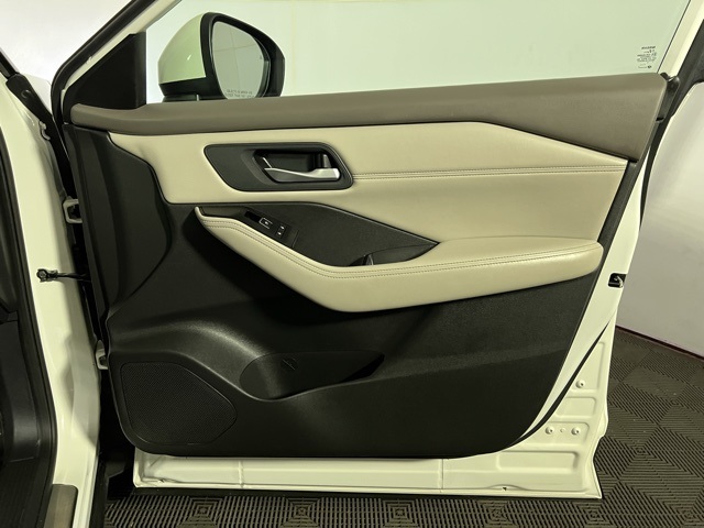 2023 Nissan Rogue SL photo 31