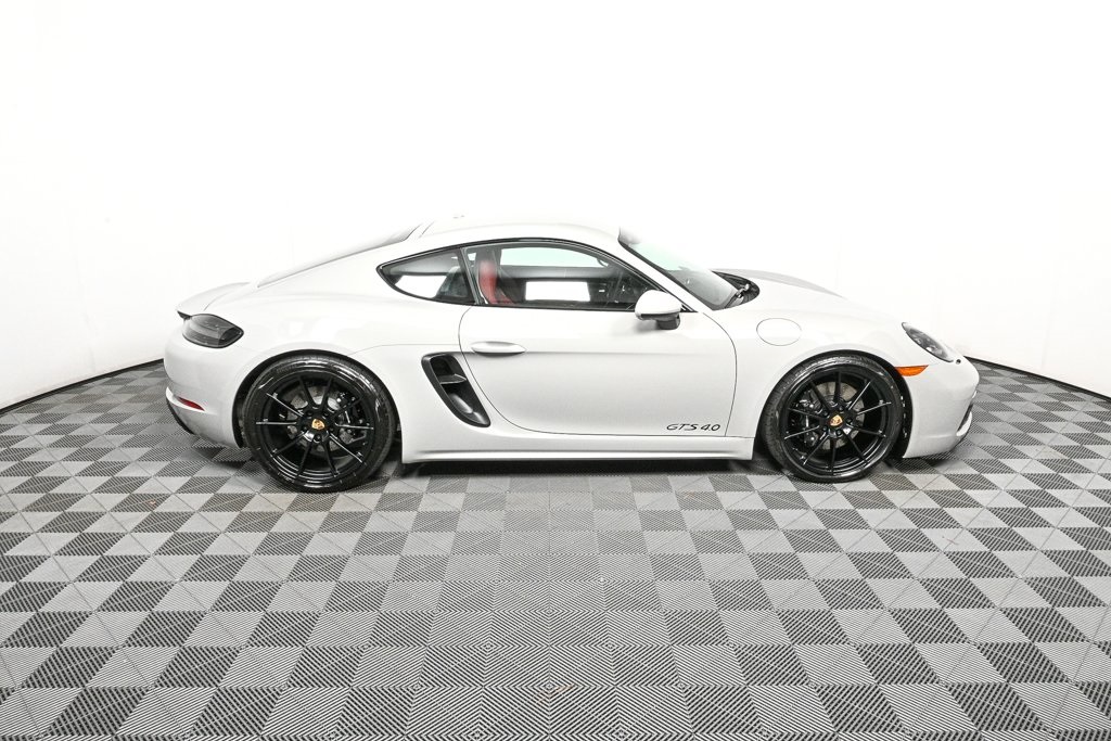 2025 Porsche Cayman GTS 4.0 photo 24