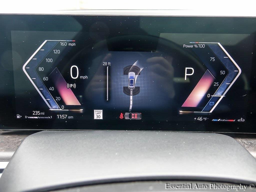 2023 BMW X7 - Image 16