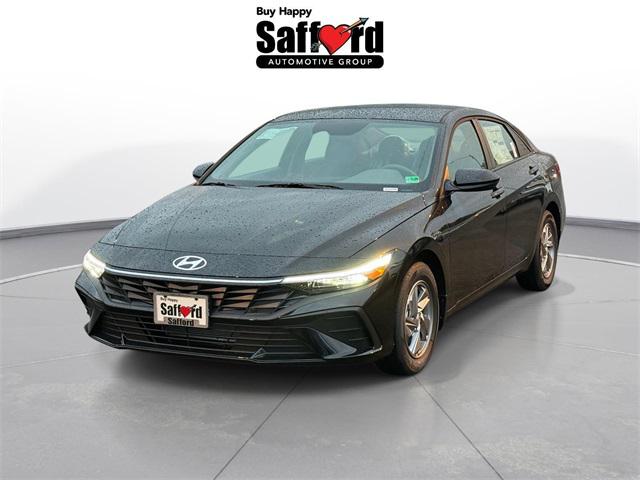 2026 Hyundai Elantra SE's photo