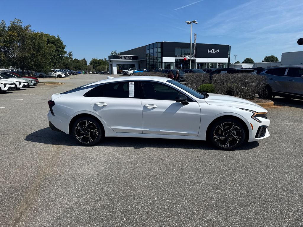 2026 Kia K5 GT-Line photo 2