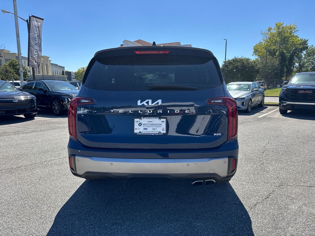 2025 Kia Telluride S photo 4