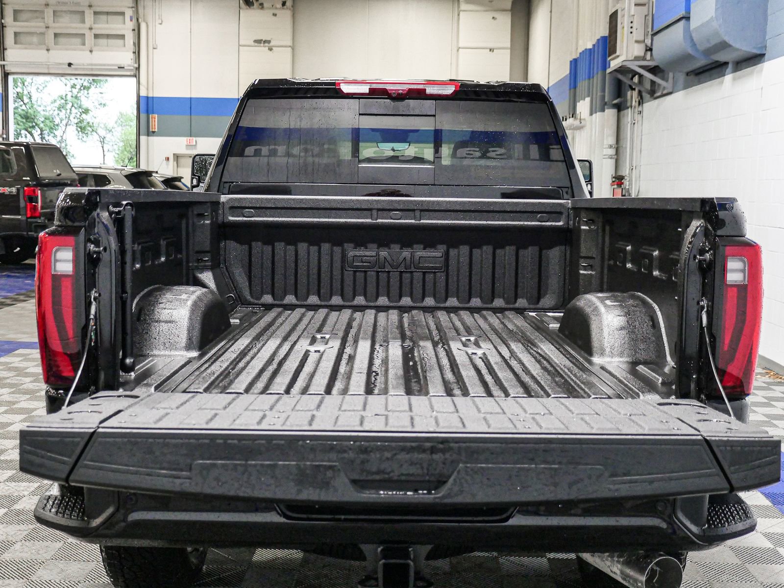 2025 Gmc Sierra 3500 HD Denali Ultimate photo 16