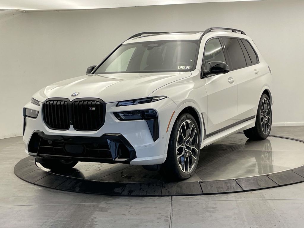 2026 BMW X7 M60i's photo