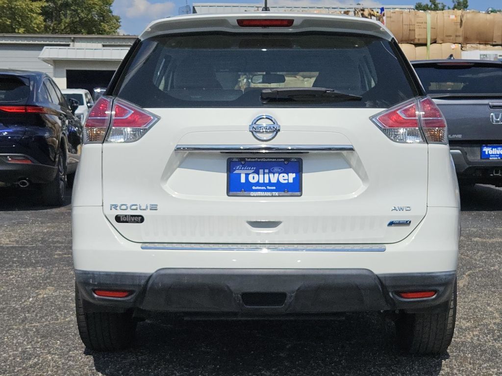 2014 Nissan Rogue S photo 5