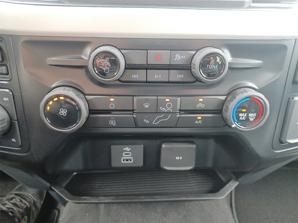 2026 Ford F-250 XLT photo 28