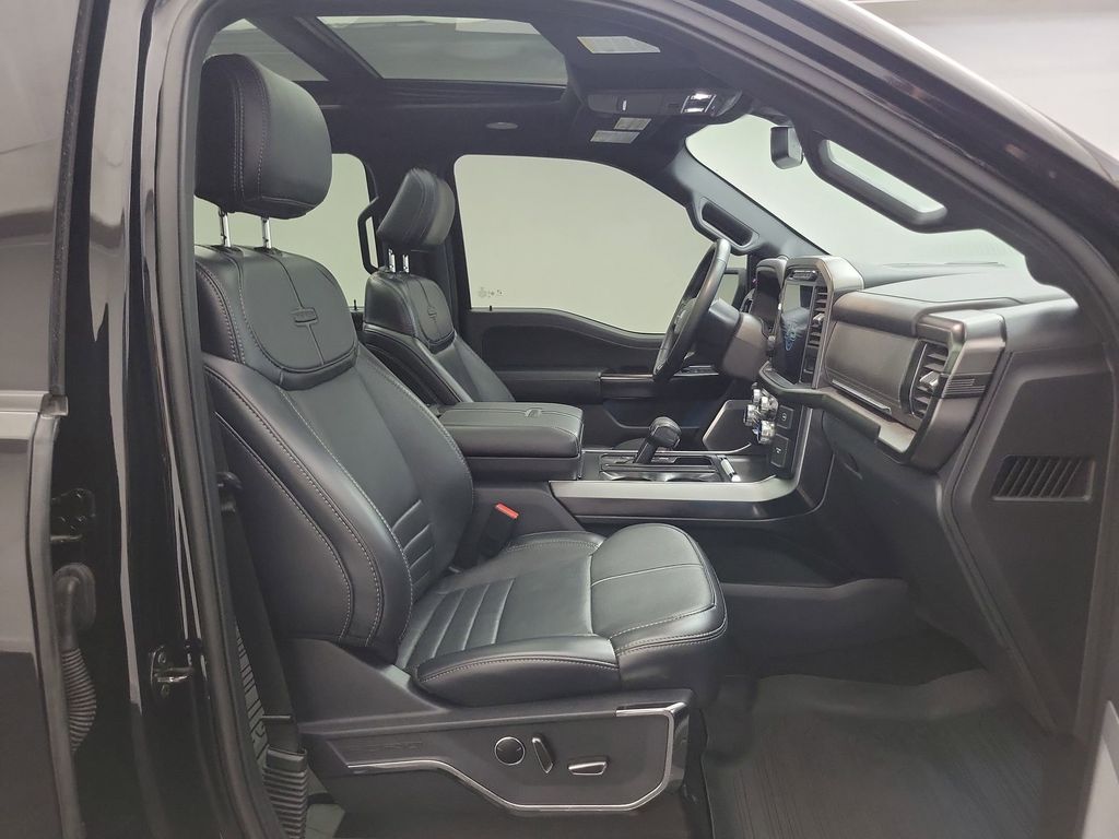 2023 Ford F-150 Platinum photo 21