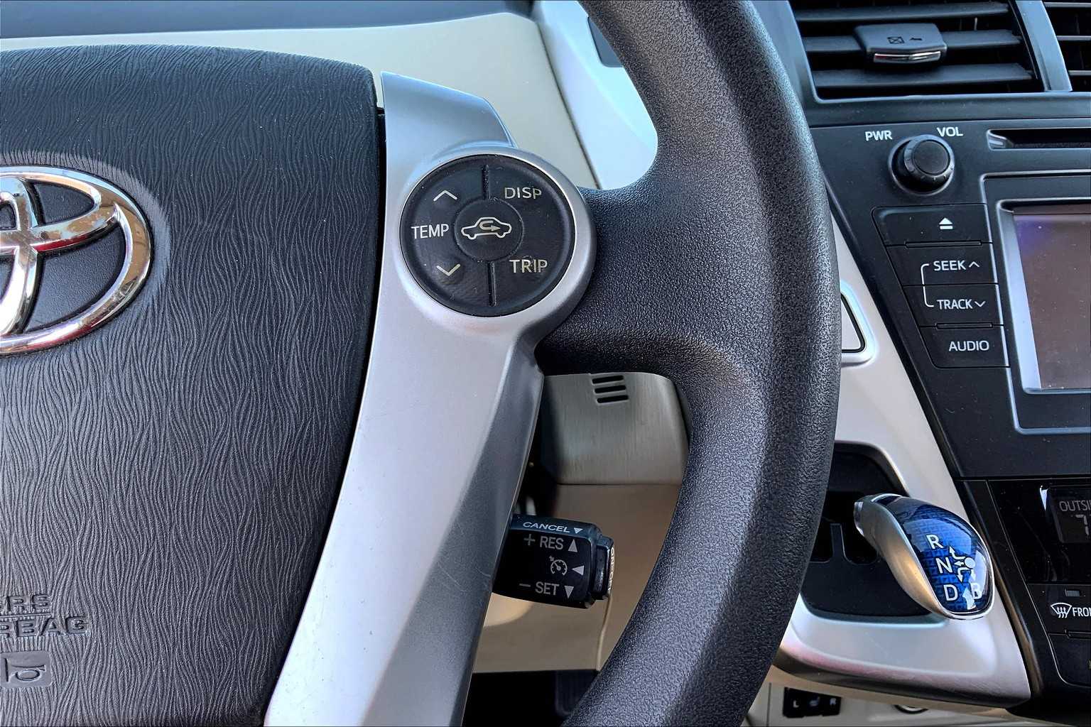 2012 Toyota Prius V Five photo 23