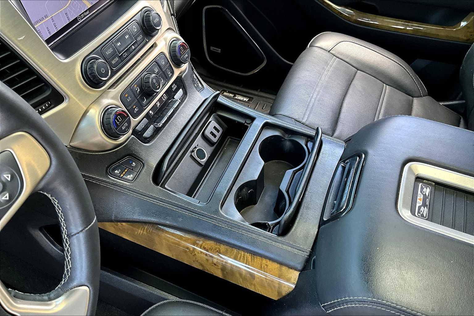 2017 Gmc Yukon XL Denali photo 13
