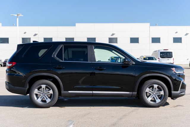 2025 Honda Pilot EX-L photo 8