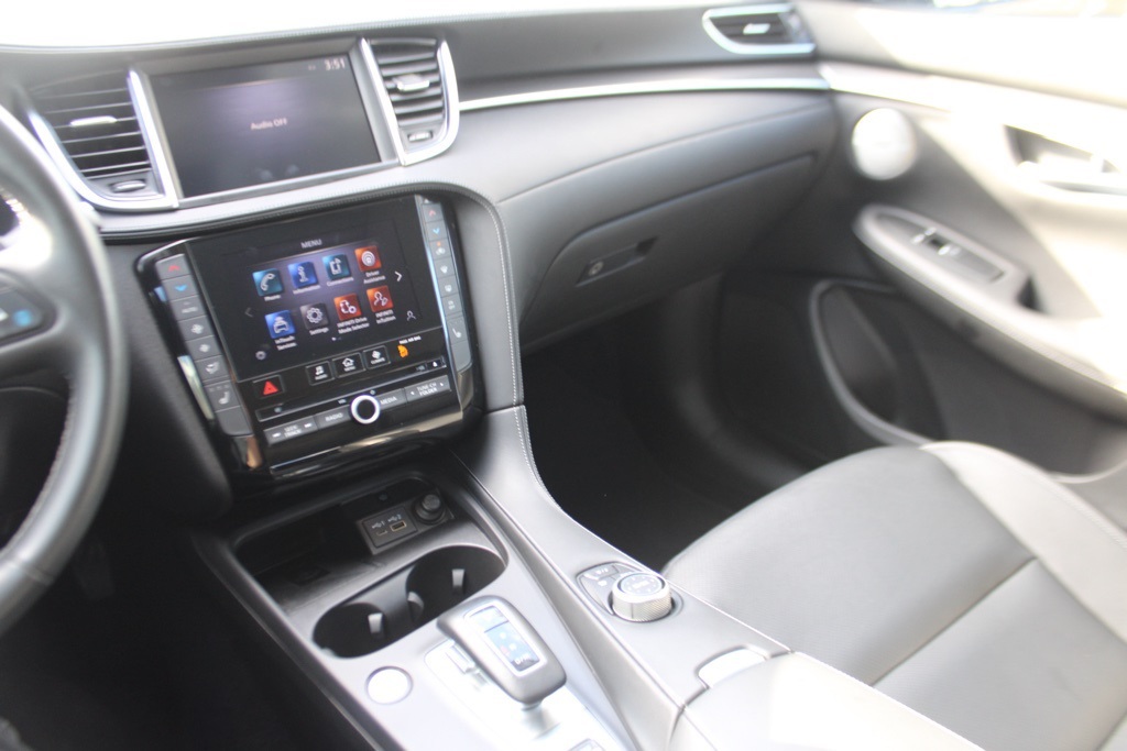 2024 Infiniti QX50 Luxe AWD photo 24