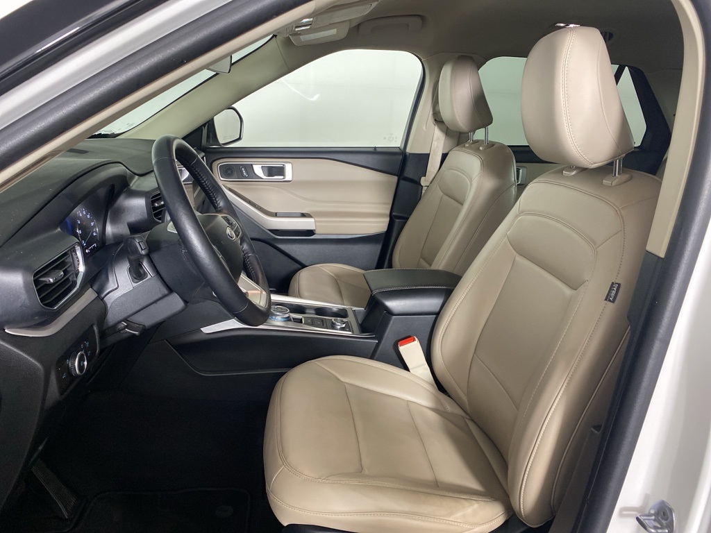 2023 Ford Explorer XLT photo 4