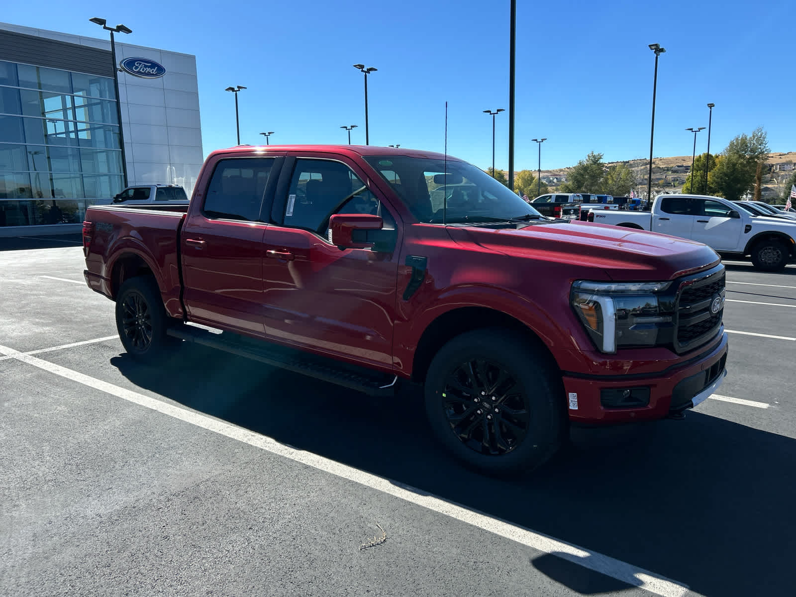 2025 Ford F-150 Lariat photo 2