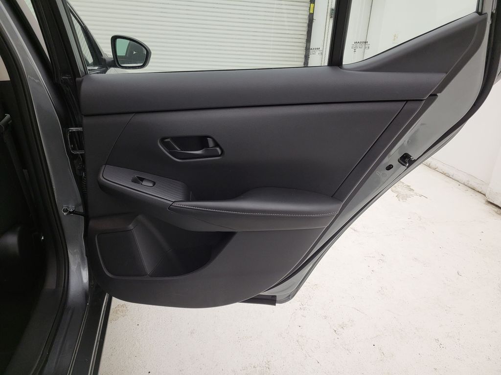 2024 Nissan Sentra SV photo 33