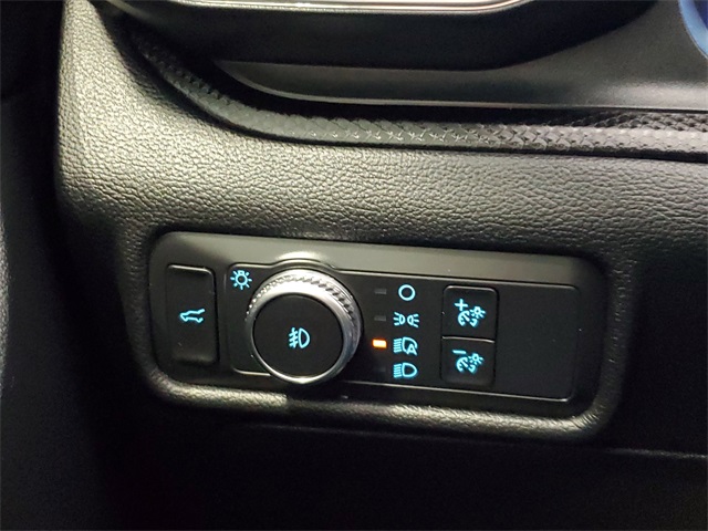 2020 Ford Explorer ST photo 13