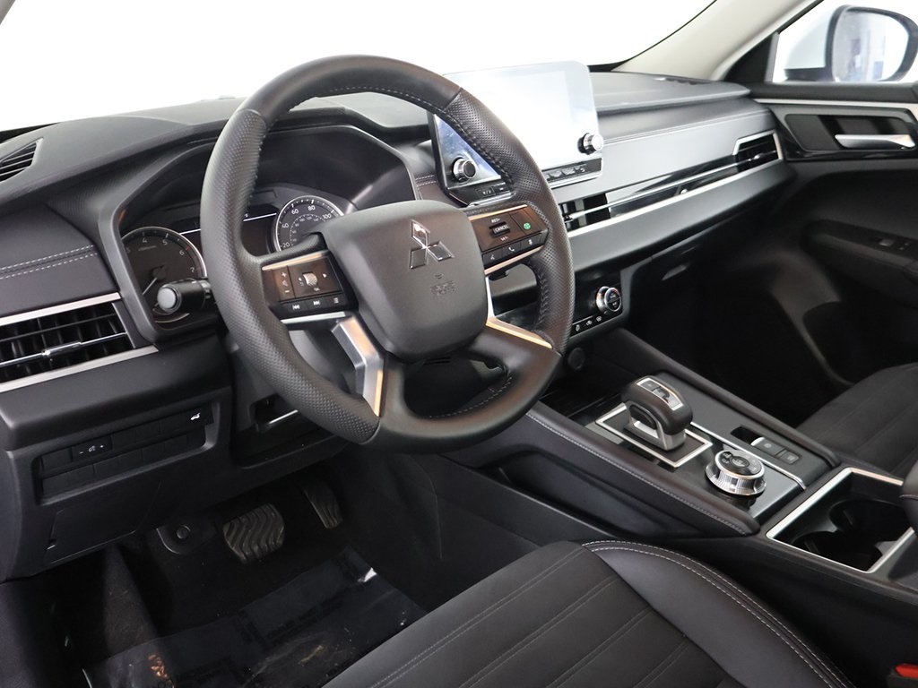 2024 Mitsubishi Outlander SE Ralliart photo 25