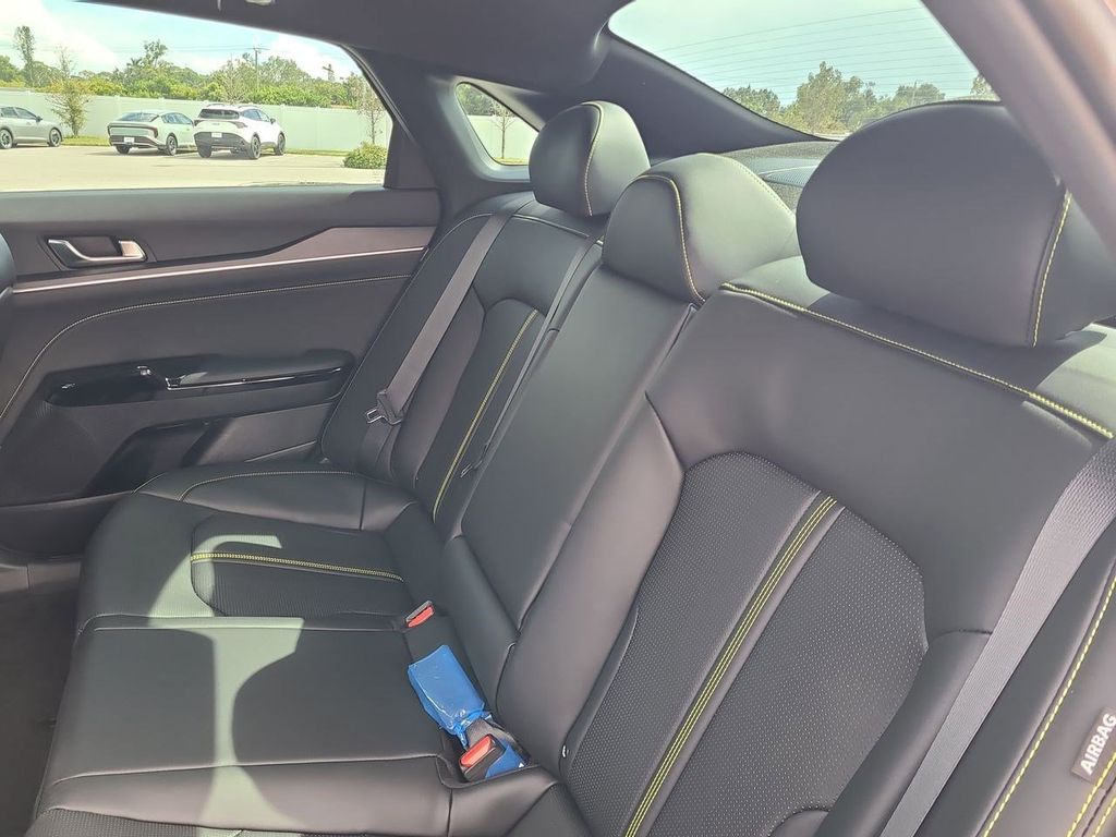 2026 Kia K5 GT photo 13