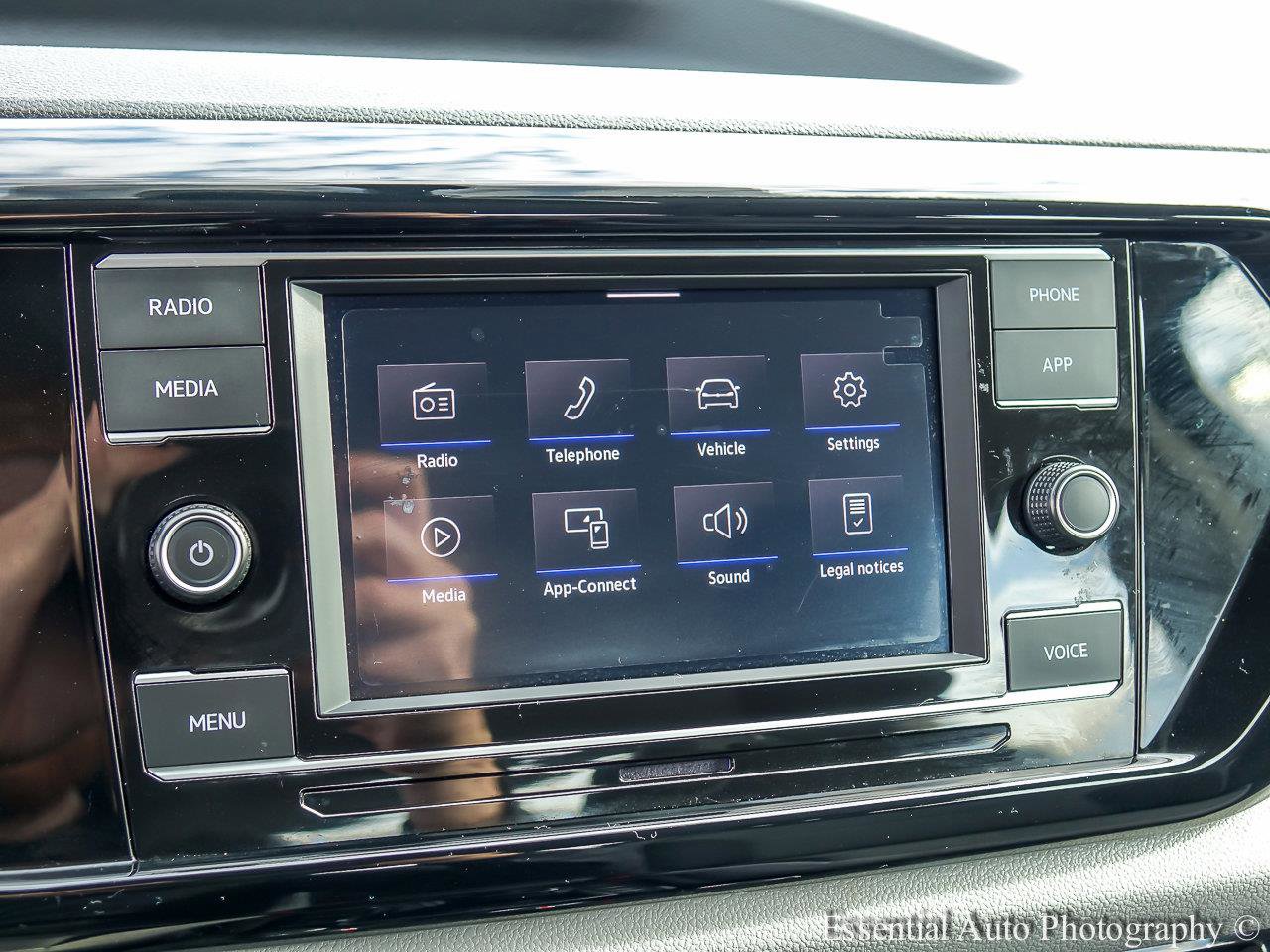 2023 VOLKSWAGEN TAOS - Image 12