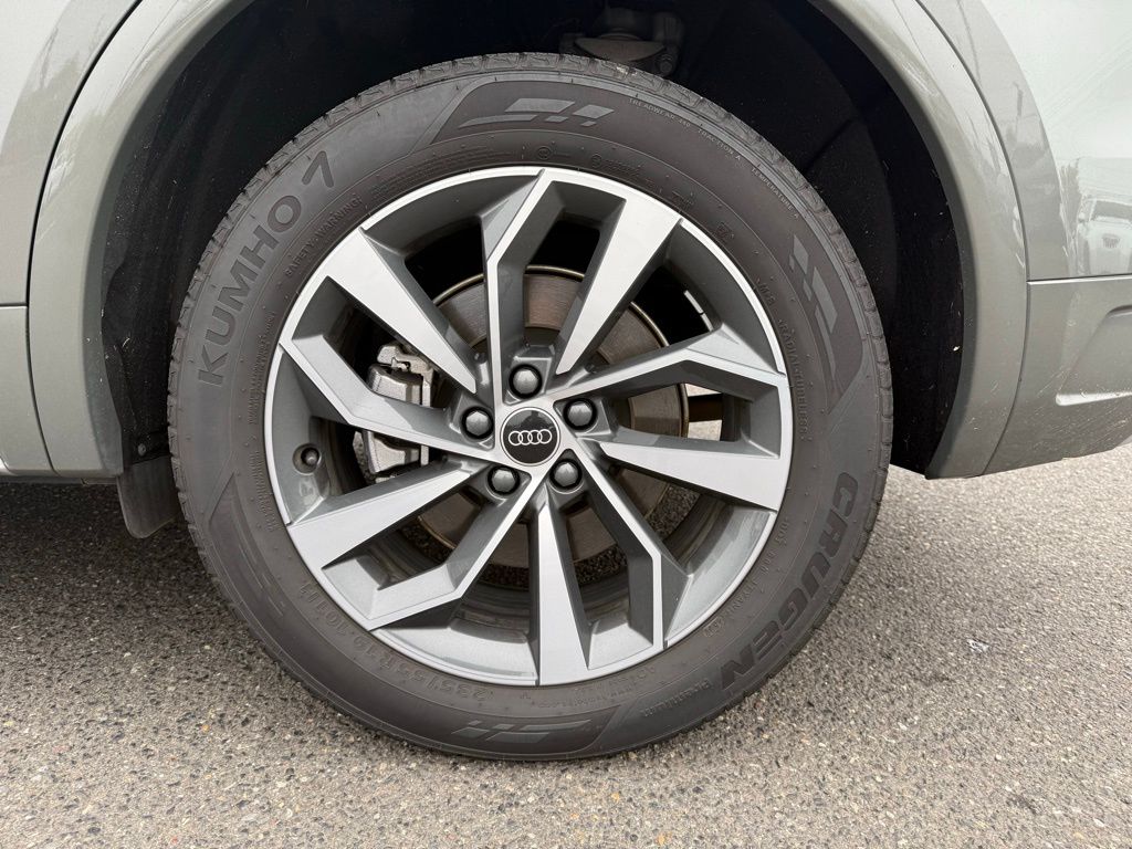 2023 Audi Q5 45 S line Premium Plus photo 8