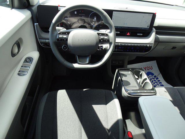 2025 Hyundai Ioniq 5 SE photo 10