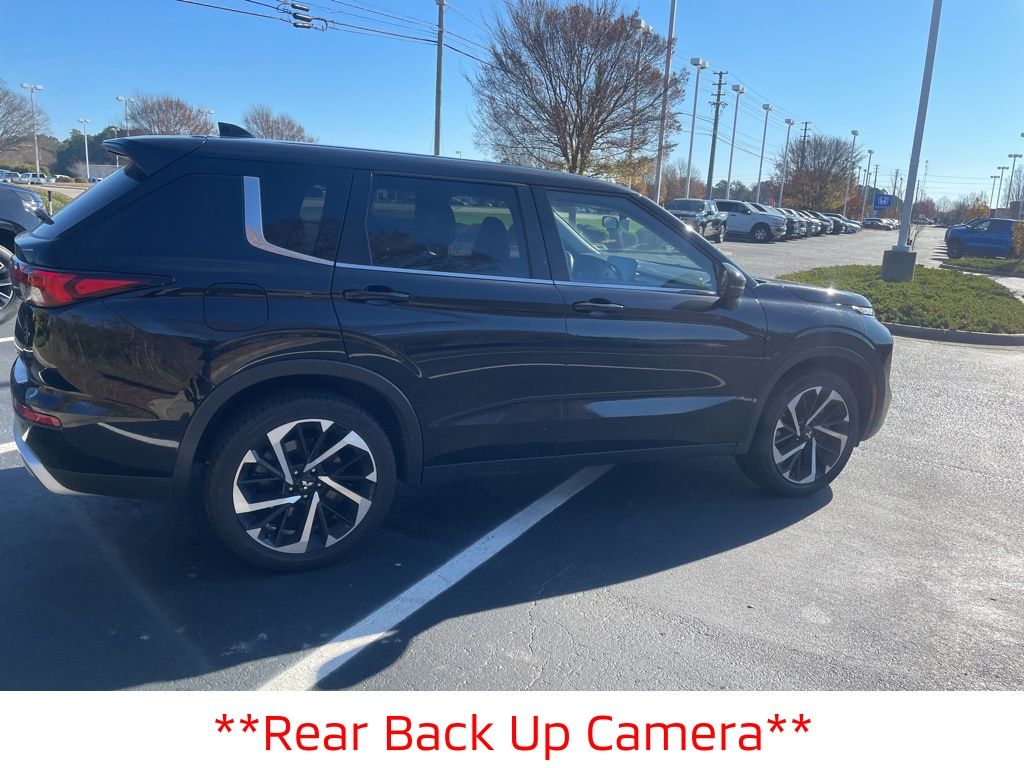 2024 Mitsubishi Outlander SE Ralliart photo 3