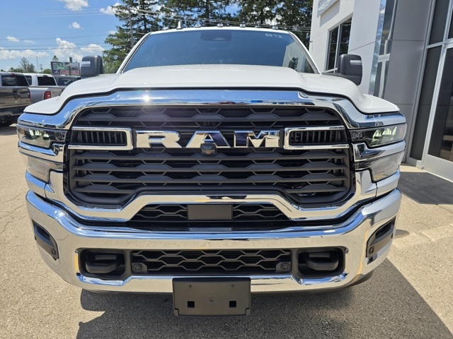 2025 Ram 2500 Tradesman photo 3