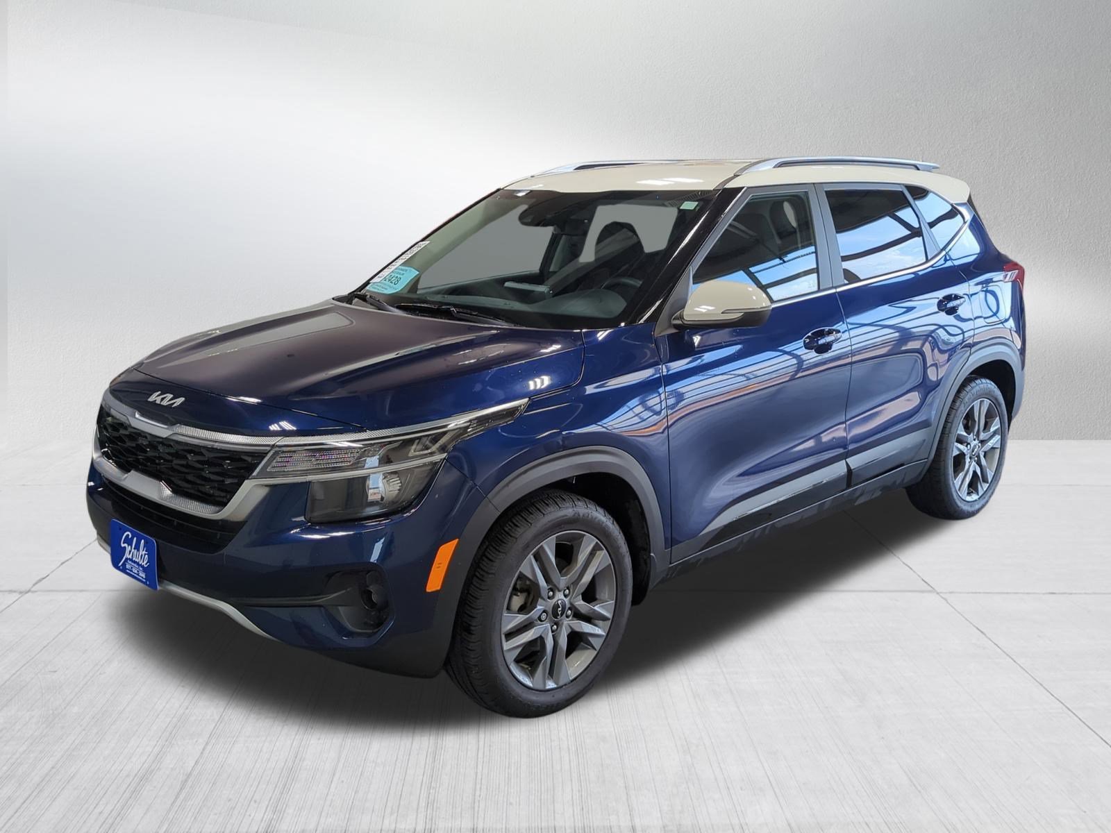 2023 Kia Seltos S photo 3