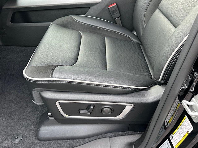 2026 Ram 1500 Laramie photo 10
