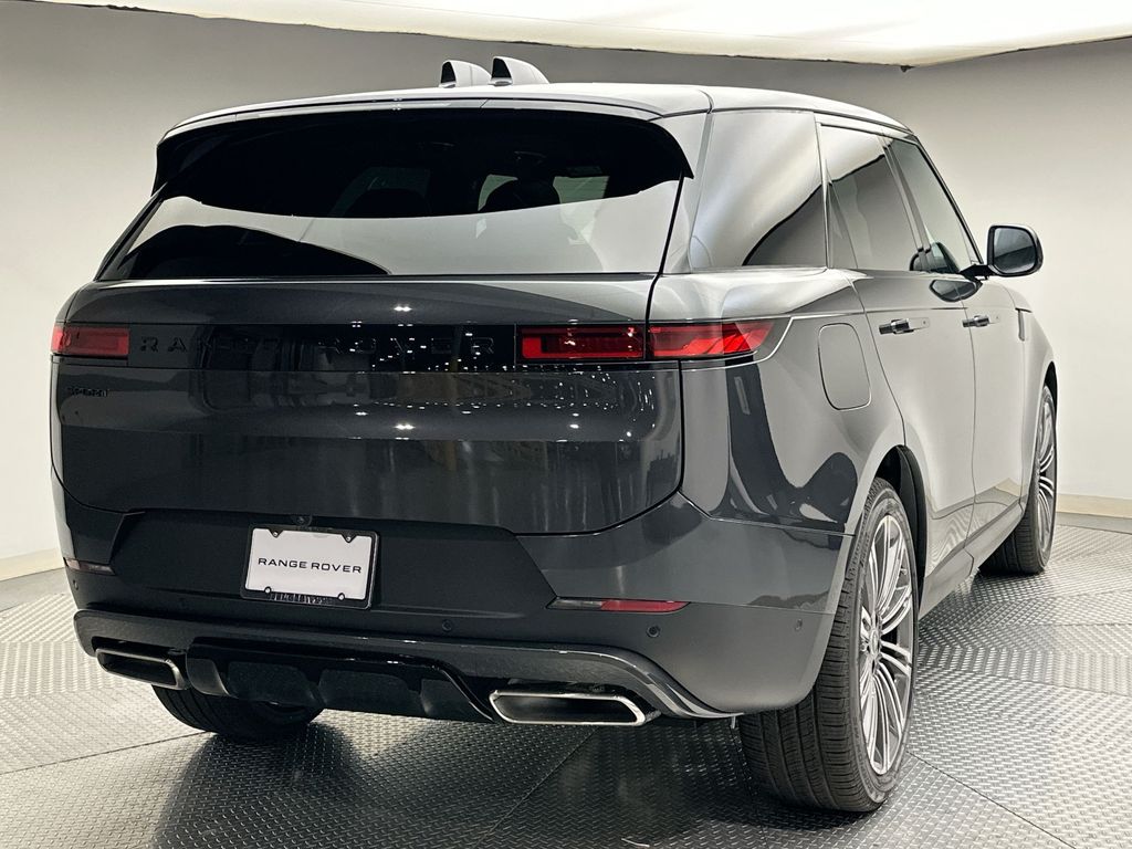 2025 Land Rover Range Rover Sport SE photo 3