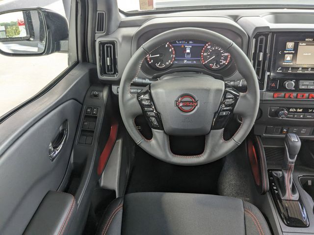 2025 Nissan Frontier Crew Cab PRO-X photo 11