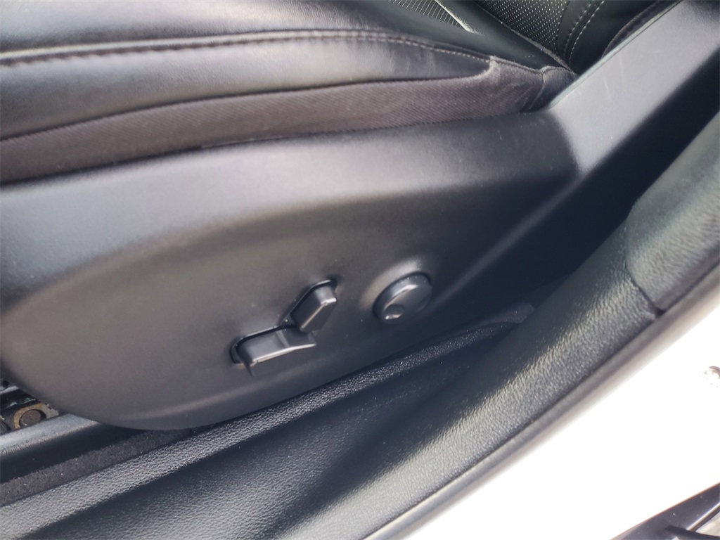 2023 Jeep Cherokee Altitude photo 10