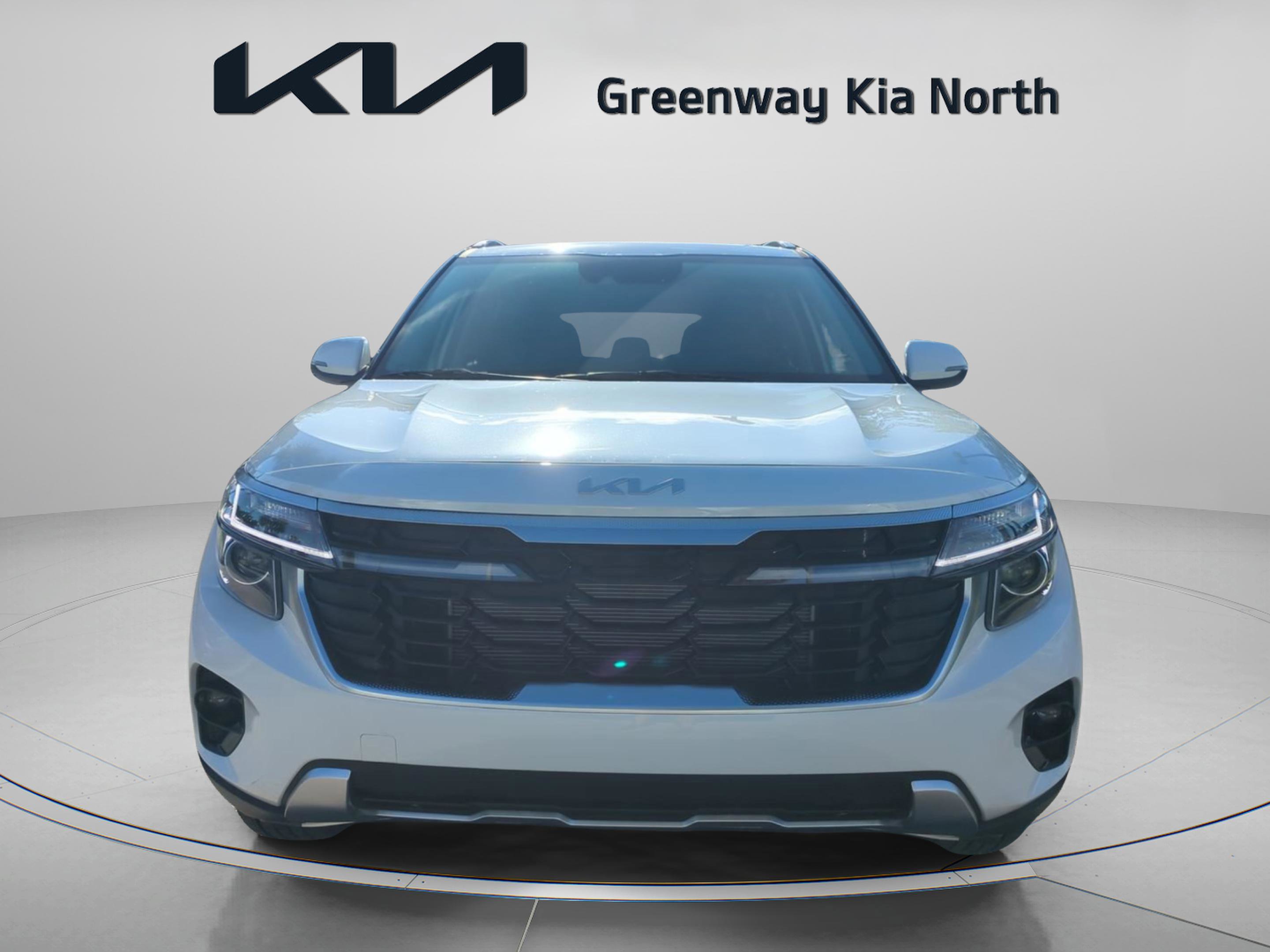 2026 Kia Seltos S photo 2