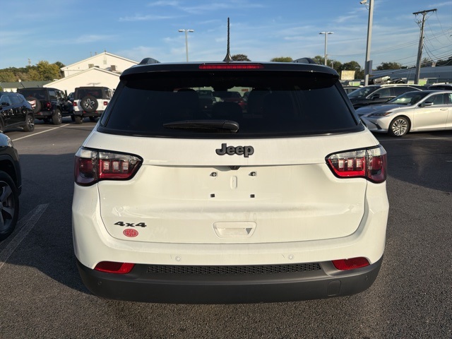 2026 Jeep Compass Limited photo 3