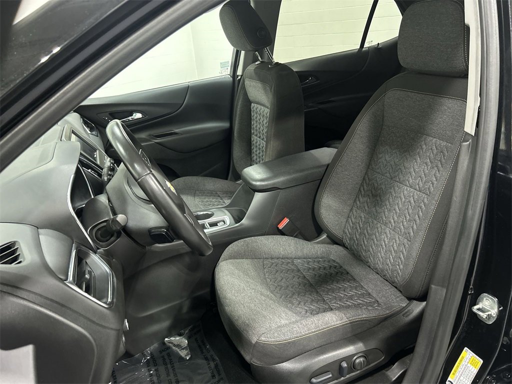 2022 Chevrolet Equinox LT photo 13