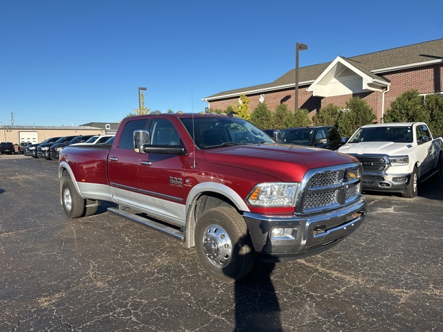 2014 Ram 3500 Laramie photo 2