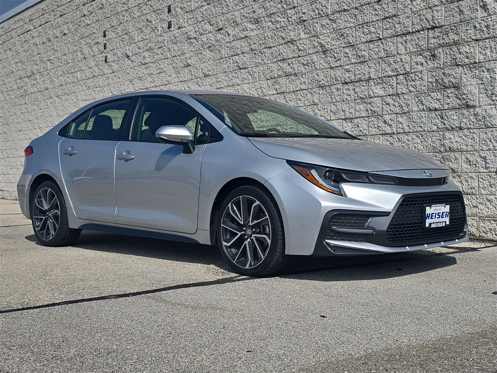 2022 Toyota Corolla SE photo 14