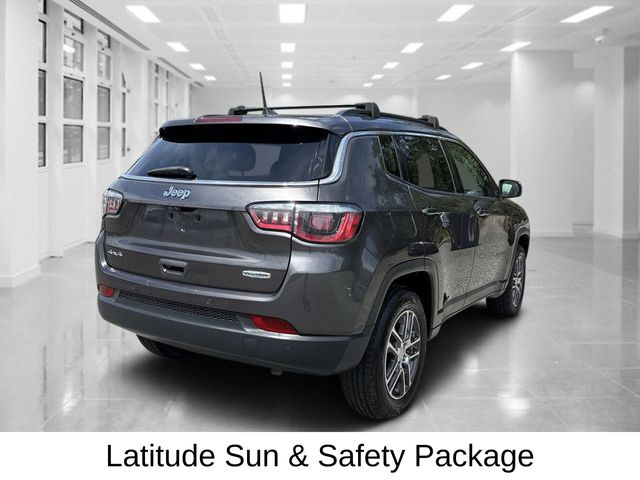 2020 Jeep Compass Latitude photo 3