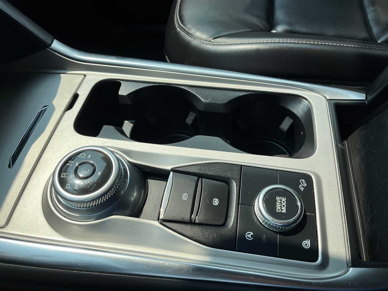 2021 Ford Explorer XLT photo 21