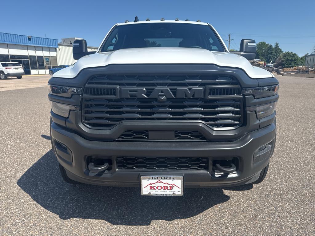 2025 Ram 5500 Tradesman photo 3