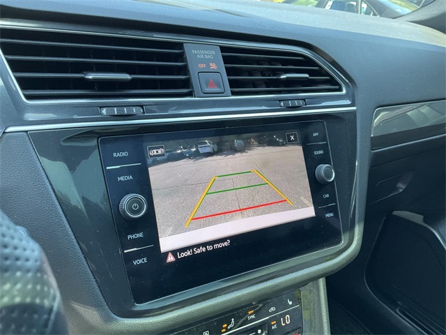 2022 Volkswagen Tiguan SE R-Line Black photo 9