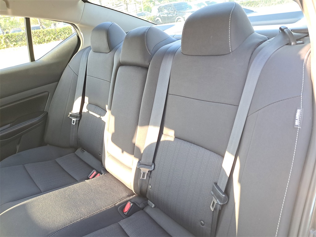 2023 Nissan Altima 2.5 SV photo 13