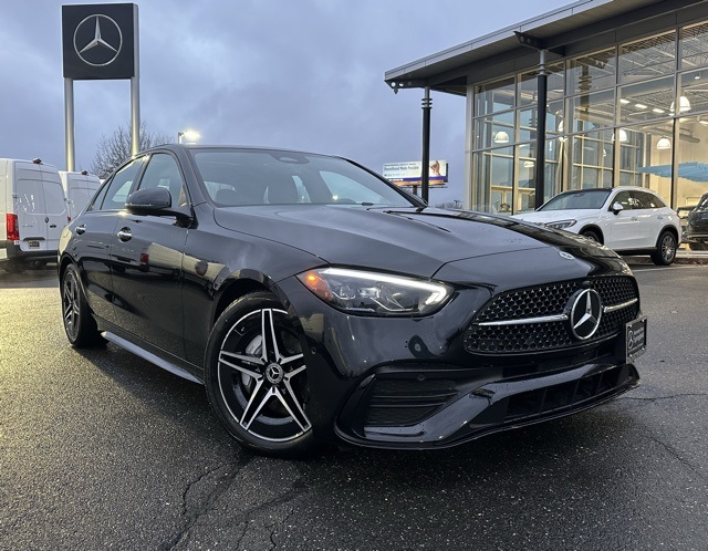 2025 Mercedes-Benz C-Class Sedan C 300's photo