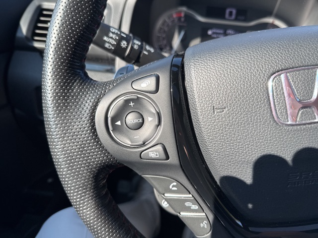 2023 Honda Ridgeline Black Edition photo 22