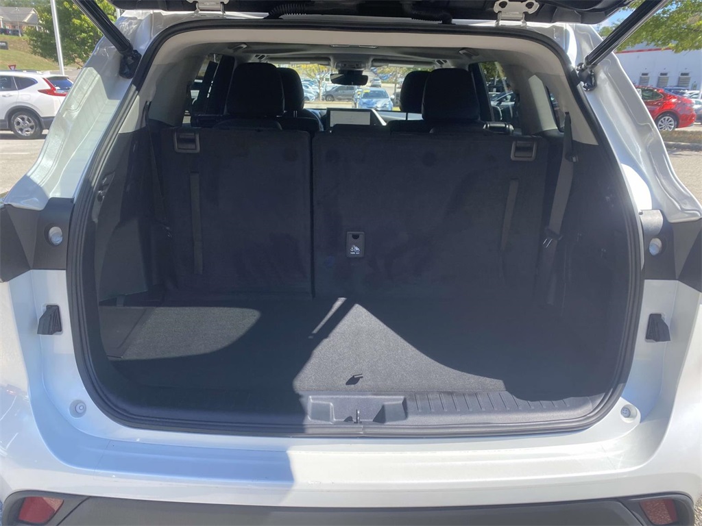 2023 Toyota Highlander XLE photo 5