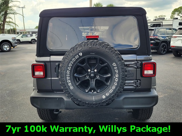 2022 Jeep Wrangler Unlimited Willys photo 6