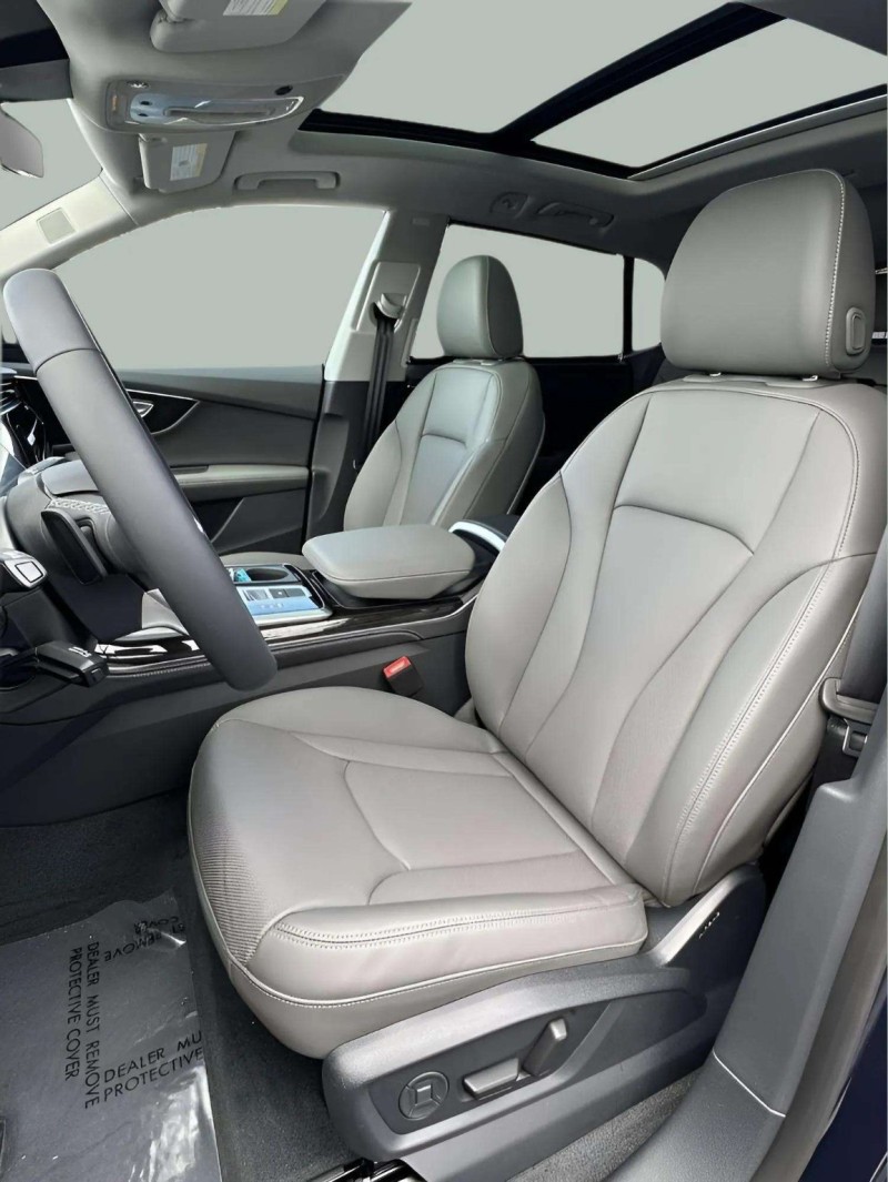 2025 Audi Q8 55 Premium Plus photo 9