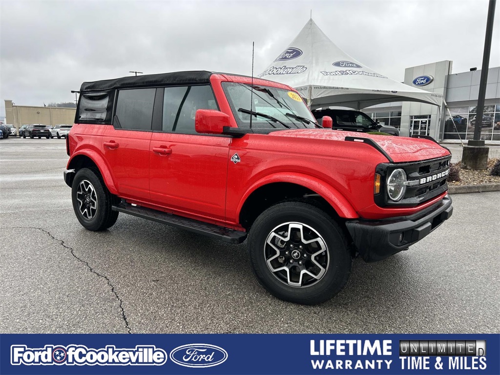 2023 Ford Bronco 4-Door Outer Banks's photo