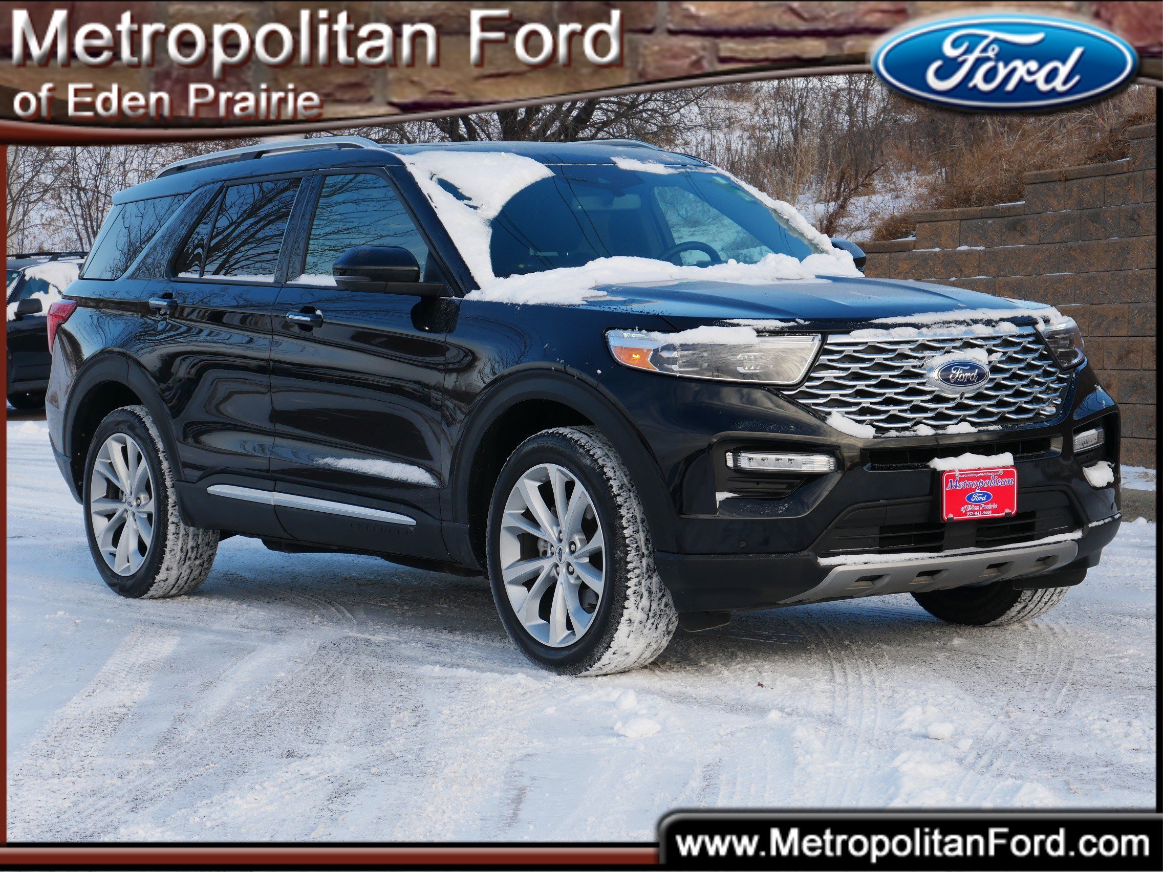 2023 Ford Explorer Platinum's photo